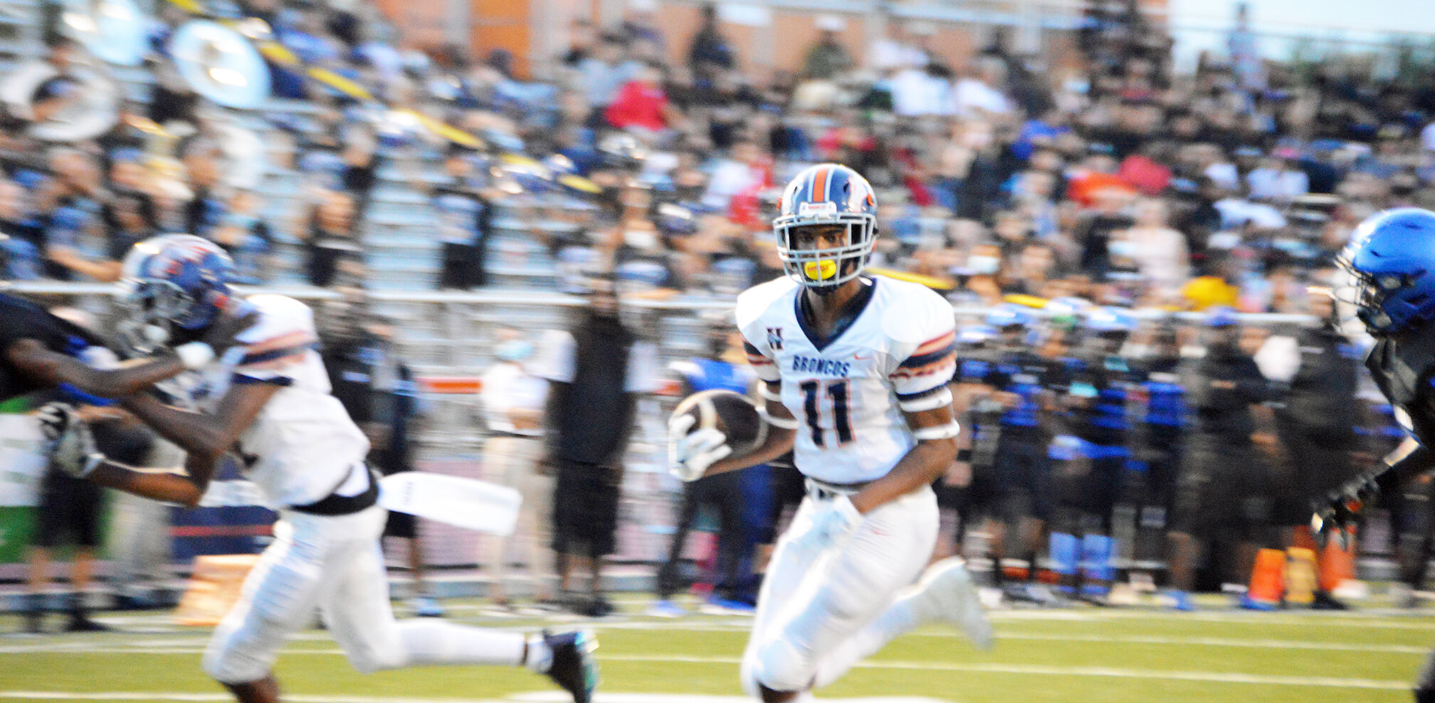 Bronco’s Da-Vonte Calexte (11) takes off.